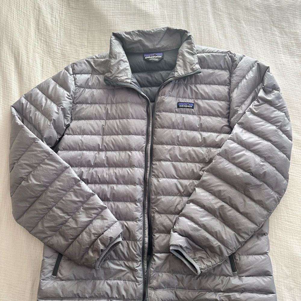 LIKE NEW - Men’s Patagonia Grey Puffer Jacket XL